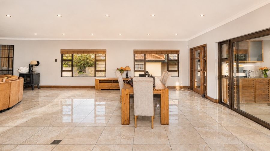 8 Bedroom Property for Sale in Birdwood Estate North West